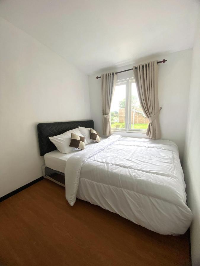 Villa Royal Arois Syariah Dekat Jatim Park 3 Tlekung Exterior photo
